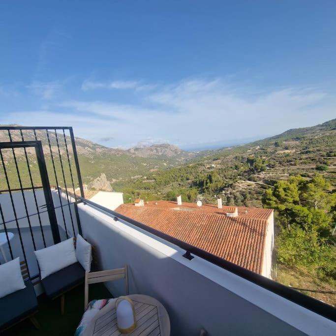 Apartamento Piso Vistas Montanas Y Mar El Castell de Guadalest Exterior foto